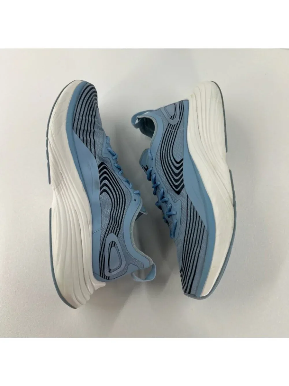 APL TechLoom Streamline Running Shoes Womens 9 Low Top Sneakers 0821XC Ice Blue